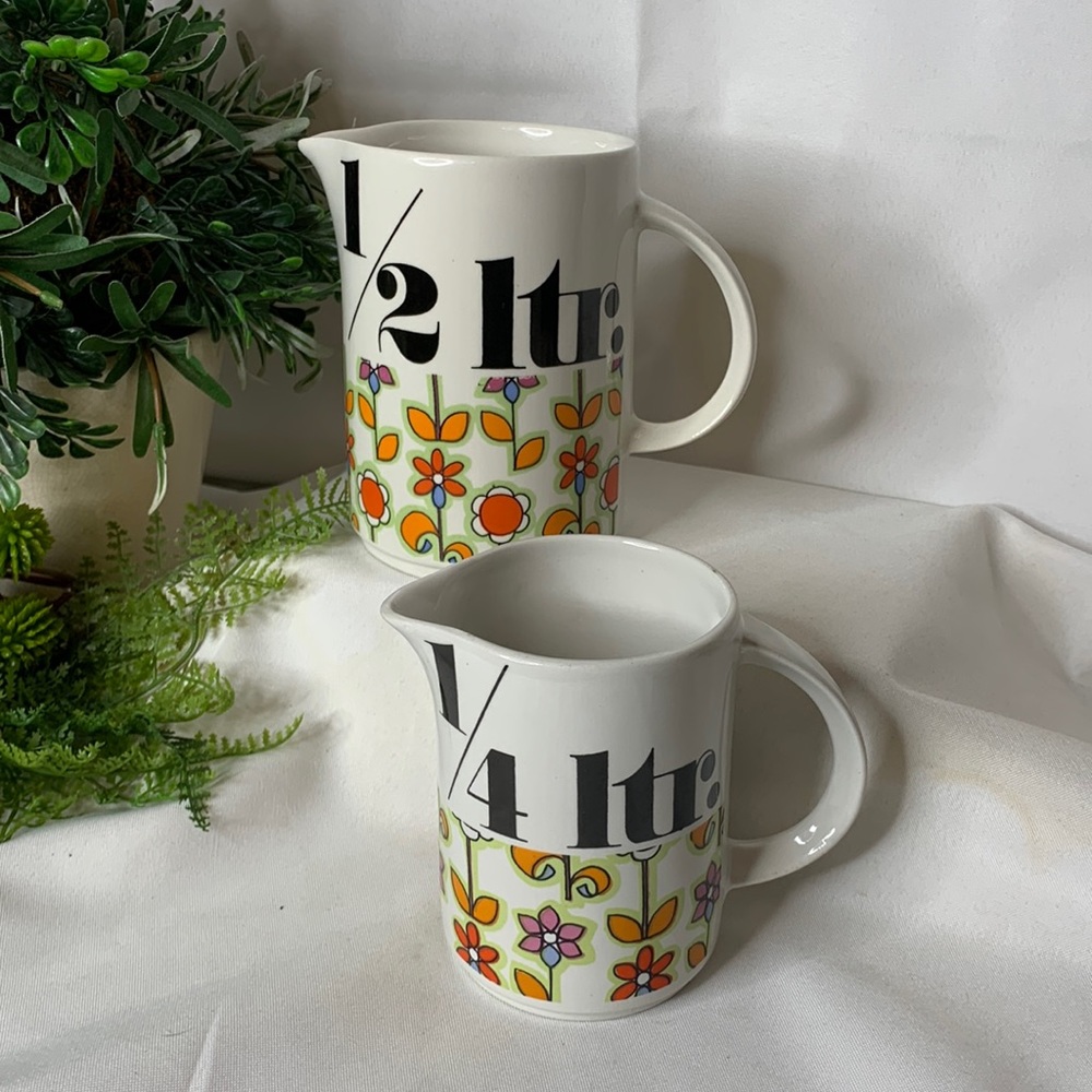 Set of 2 vintage Ancers Industria ceramic metric measuring cups